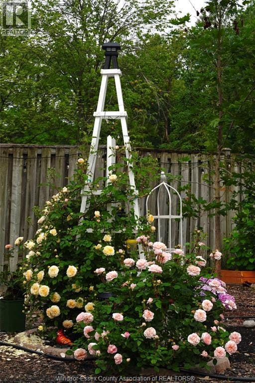 Building Photo - 3795 Askin Ave