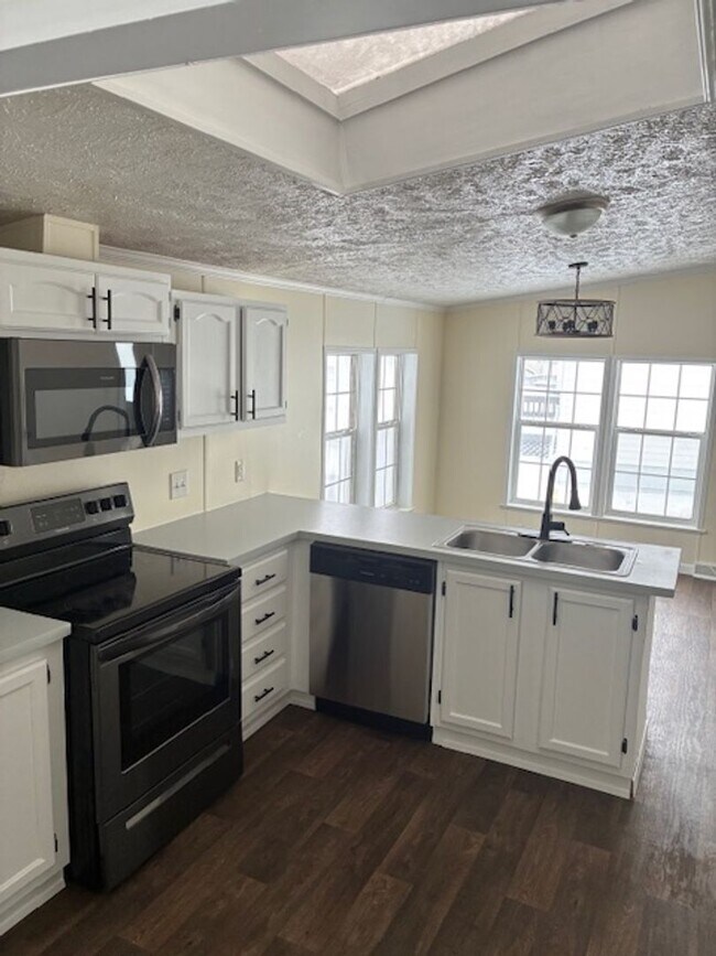 Foto del edificio - 3 Bedroom, 2 Bathroom Manufactured Home