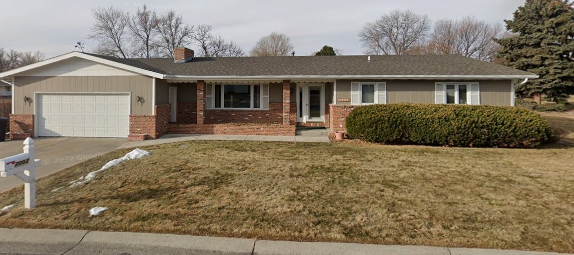 Primary Photo - 2002 Glendale Ln