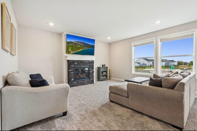 Foto del edificio - 11351 83rd St NE