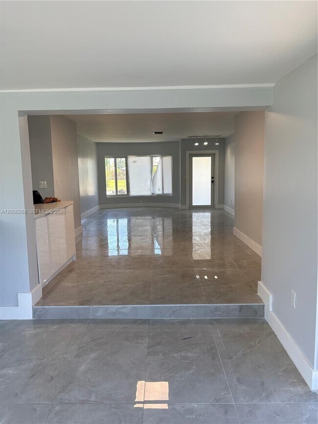 Building Photo - 2227 NW 65th Ave