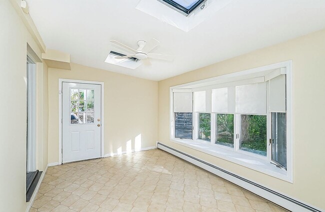 Foto del edificio - 1254 Edinboro Rd