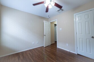 Building Photo - 11219 Overland Trail Dr
