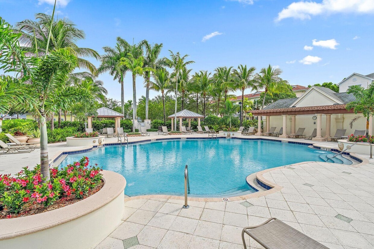Primary Photo - 255 Murcia Dr