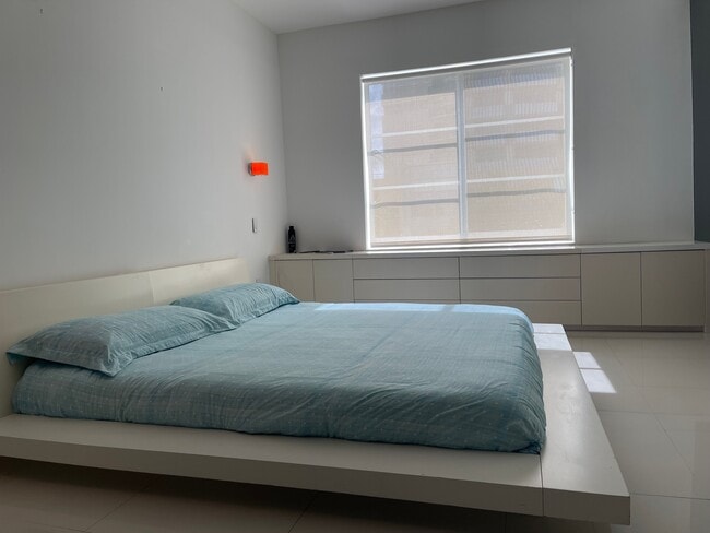 Foto del edificio - 1460 Ocean Dr