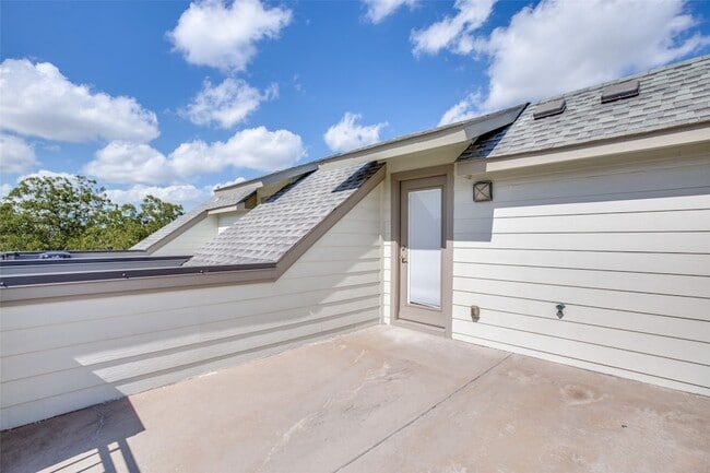 Photo - 4323 Dickason Ave Townhome