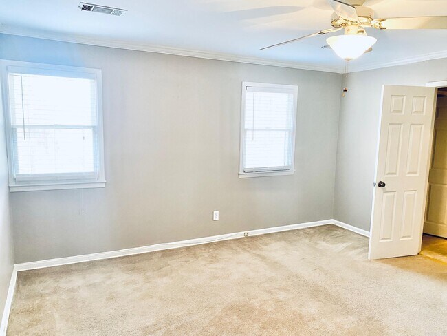 Foto del edificio - 2200 Andover Ct