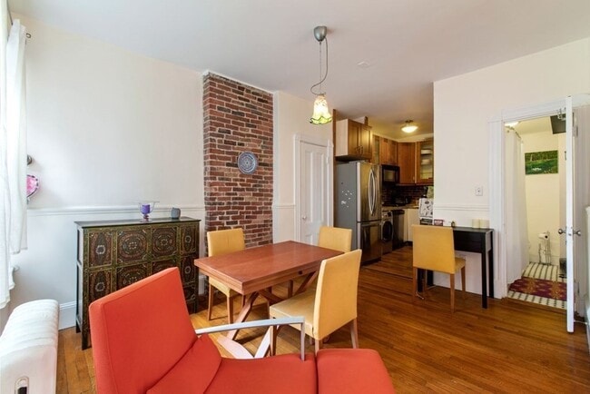 Foto del edificio - 37 Revere St