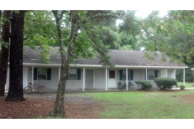 Building Photo - 408 Maides Ave