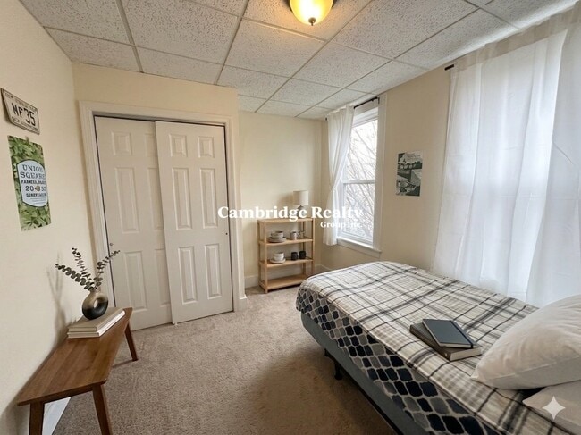 Building Photo - 58 Medford St