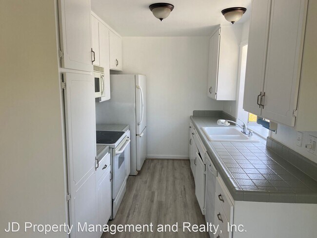 Building Photo - 2 br, 2 bath House - 3851 Basilone #3