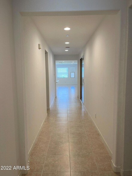 Foto del edificio - 9849 E Tahoe Ave