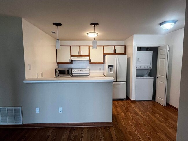 Foto del edificio - 61 Driftwood Ct