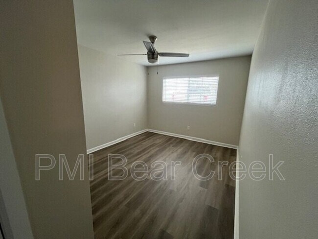 Building Photo - 1824 Thonig Rd