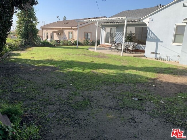 Foto del edificio - 5604 Chariton Ave