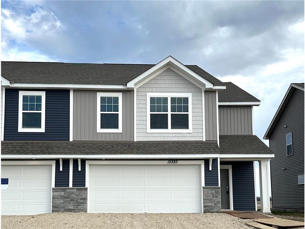 Foto principal - 19385 136th Ave N