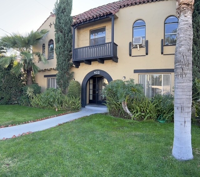 Building Photo - 422 E Chevy Chase Dr