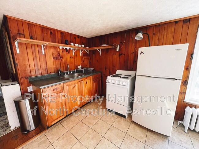 Building Photo - 19 Clairmont Ave