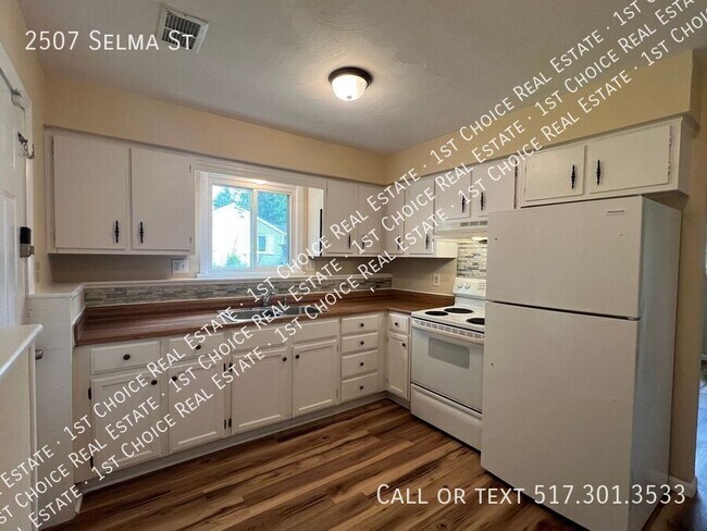 Foto del edificio - 2507 Selma St