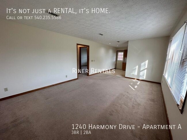 Foto del edificio - 1240 Harmony Dr