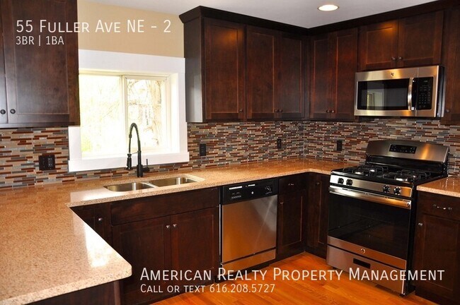 Foto del edificio - 55 Fuller Ave NE