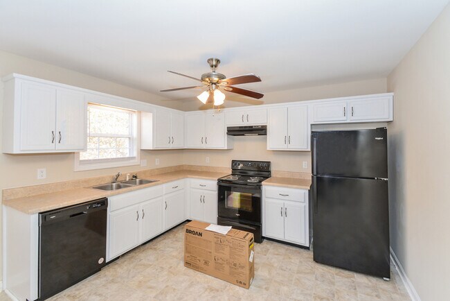 Foto del edificio - 1018 Granny White Rd