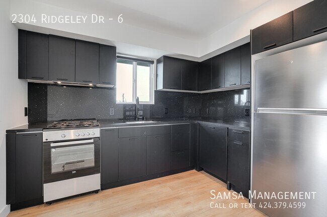 Foto del edificio - 2304 Ridgeley Dr