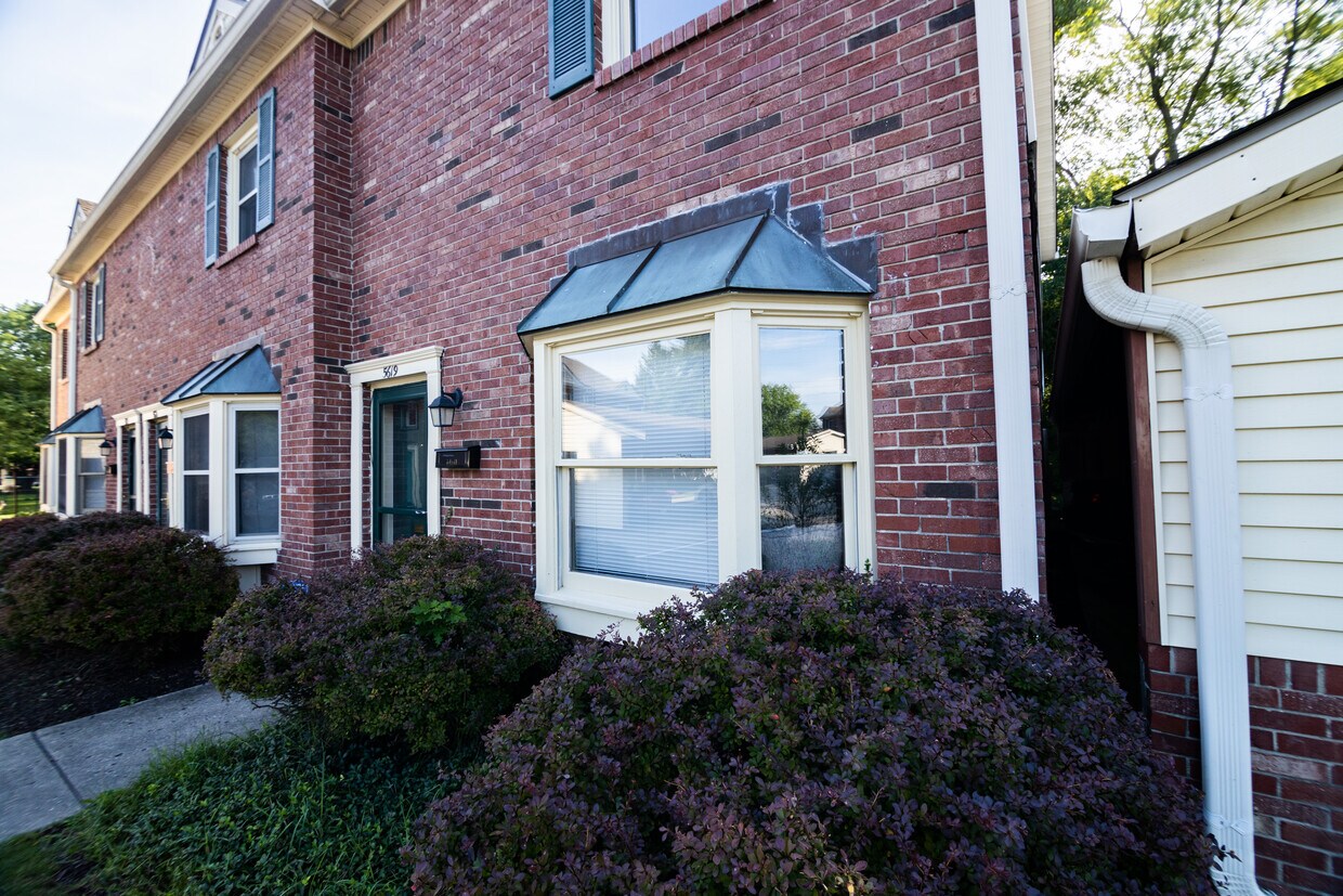 5619 N Rural St Unit 0, Indianapolis, IN 46220 Condo for Rent in