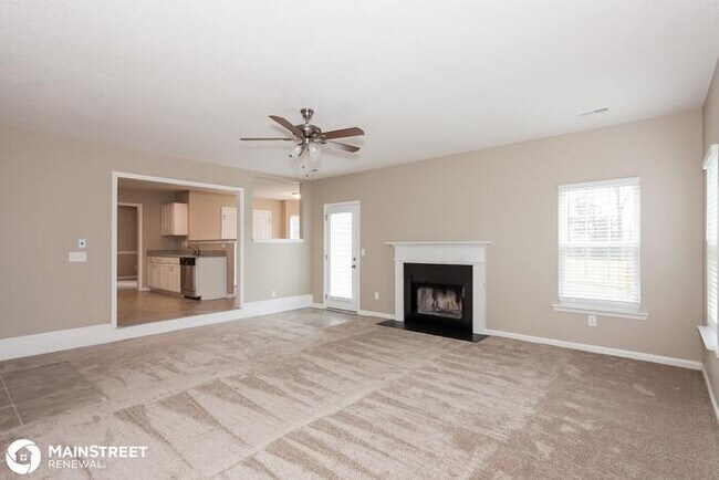 Foto del edificio - 11002 Palestrina Rd, Charlotte, NC 28215