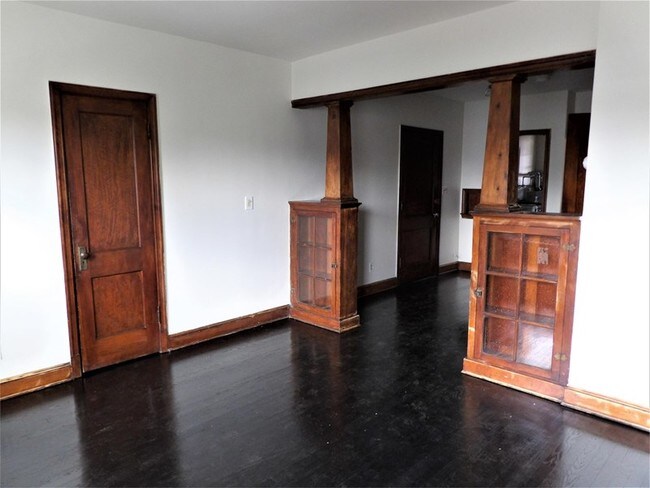 Foto del edificio - 161 35th St NE