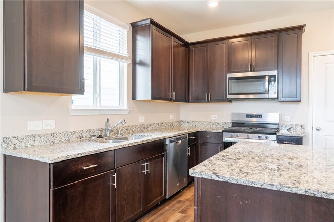 Building Photo - 11735 Armadale Dr