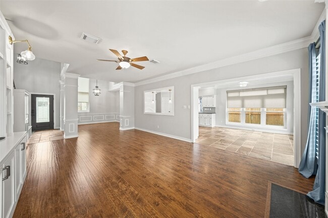 Building Photo - 2654 Milburn Dr