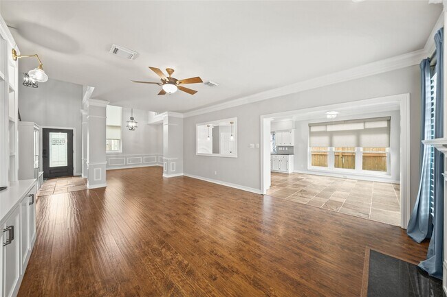 Foto del edificio - 2654 Milburn Dr
