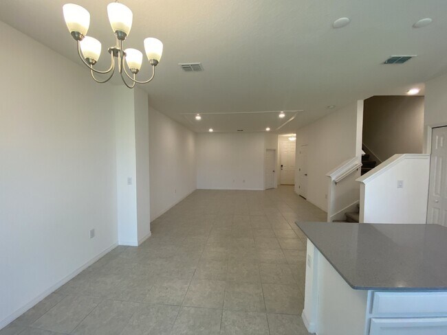 Photo - Charming 3 Bed, 2.5 Bath Rental in Lithia,... Apartment