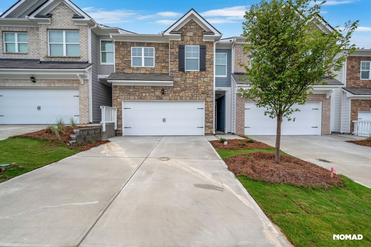 Primary Photo - Charming 3BR Townhome in Buford