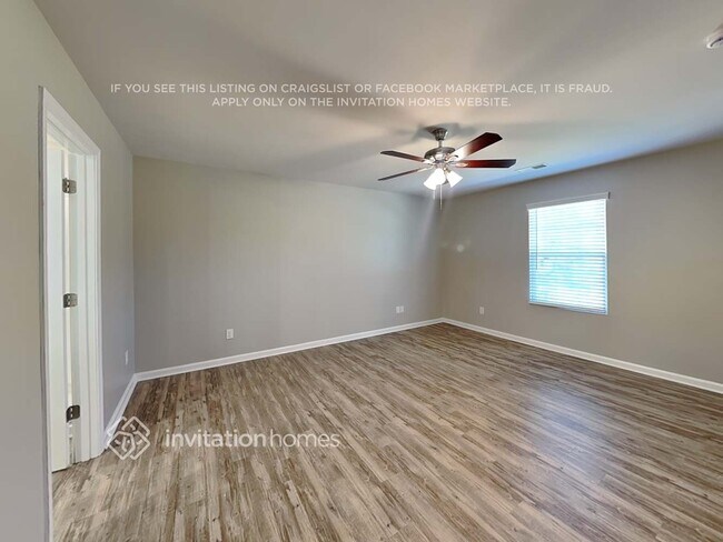 Foto del edificio - 130 Silver Oak Cir