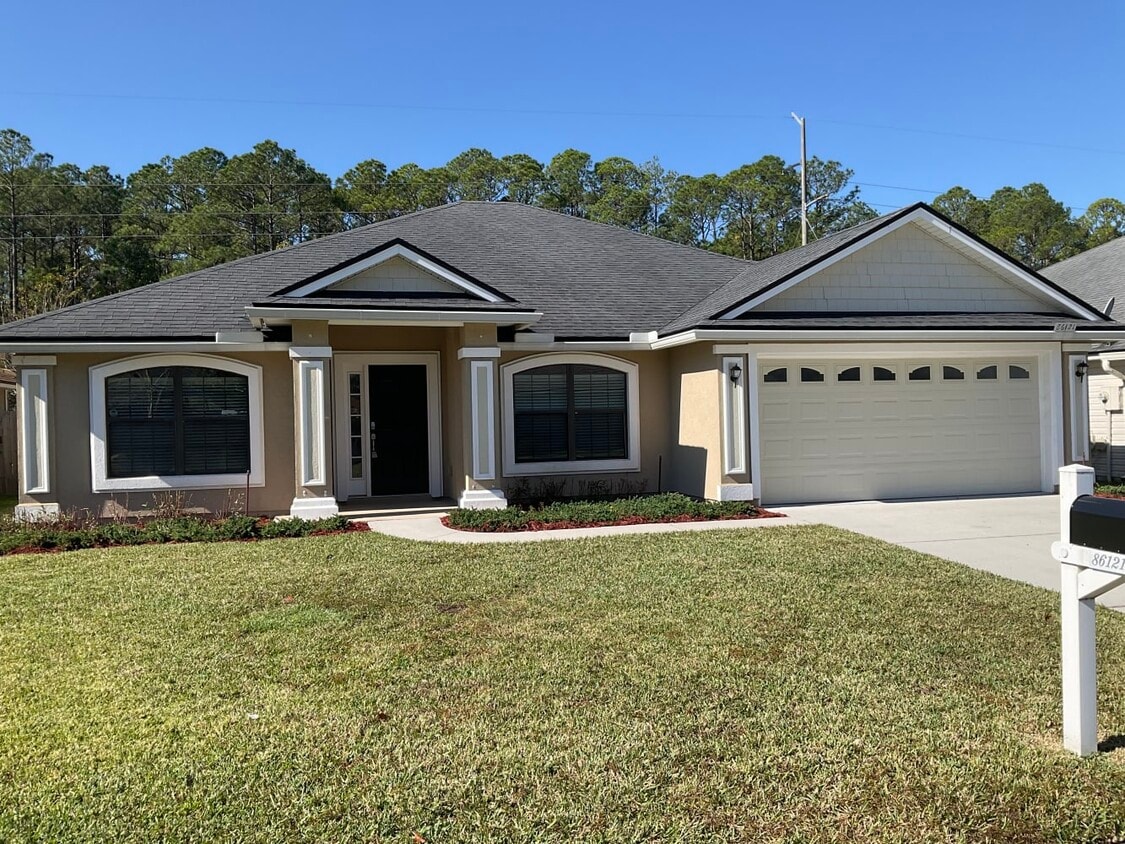Primary Photo - 86121 Fortune Dr