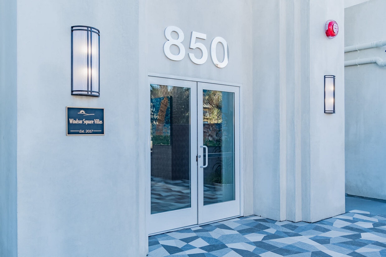 Windsor Square Villas Apartments in Los Angeles, CA Westside Rentals
