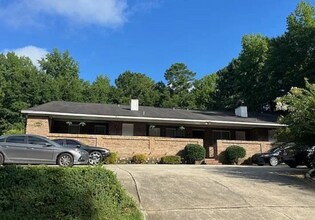 Building Photo - 6233 Cross Tie Ct