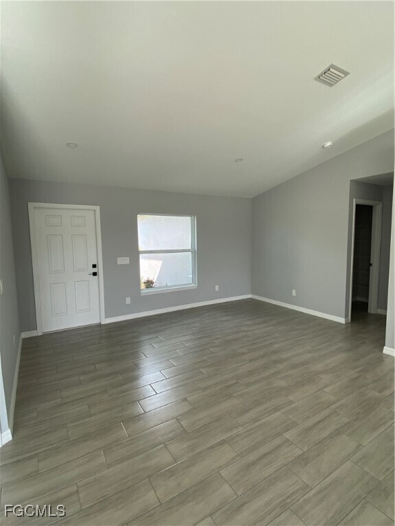 Foto del edificio - 6012 Hanna Ave N