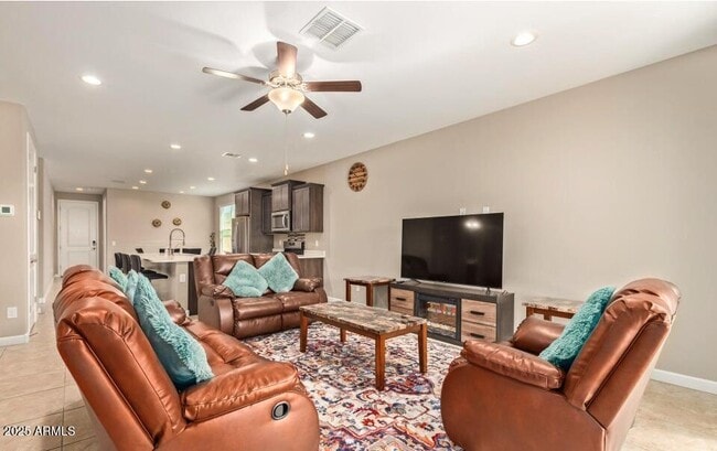 Foto del edificio - 1953 W Yellowbird Ln