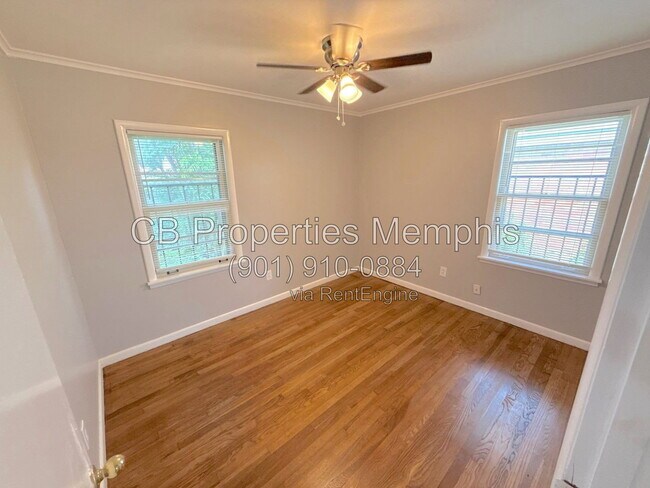 Foto del edificio - 1711 Myrna Ln