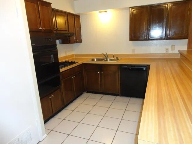 Building Photo - 1808 Bristol Cove