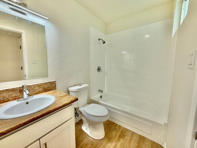 Foto del edificio - Beautifully Remodeled 3-Bed, 2-Bath Home i...