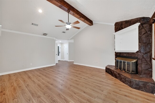 Building Photo - 13907 Old Village Ln