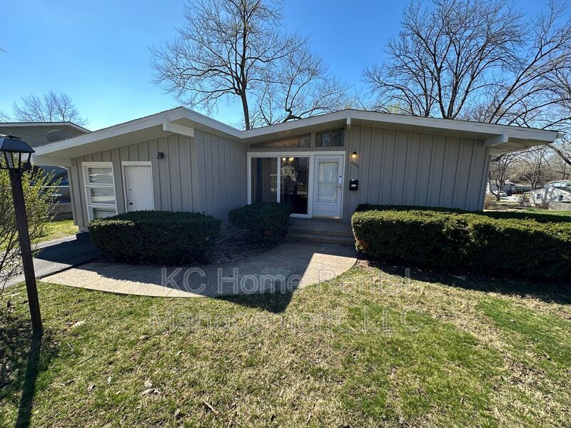 Foto principal - 6006 N Howard Ave