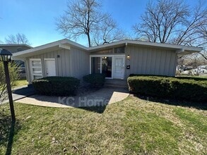 Building Photo - 6006 N Howard Ave