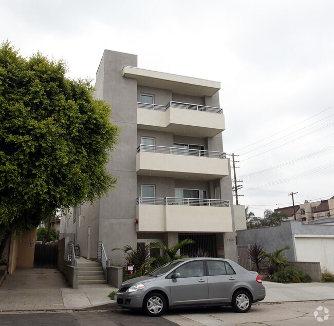Building Photo - 1748 Colby Ave