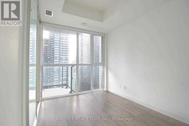 Photo du bâtiment - 87 Peter St