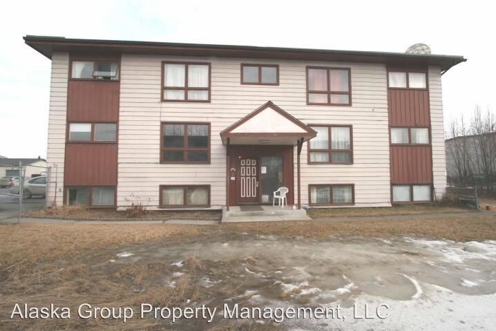 Primary Photo - 1440 W 26th Ave